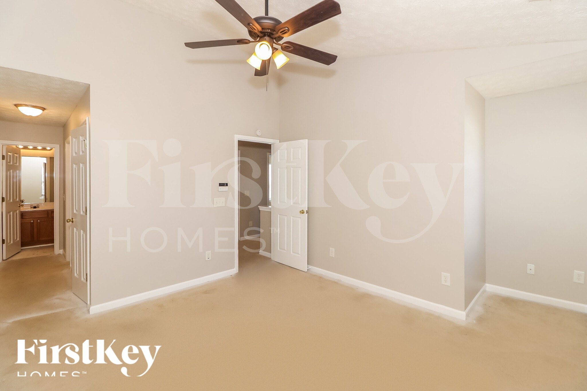 Building Photo - 5220 Sky Ridge Way