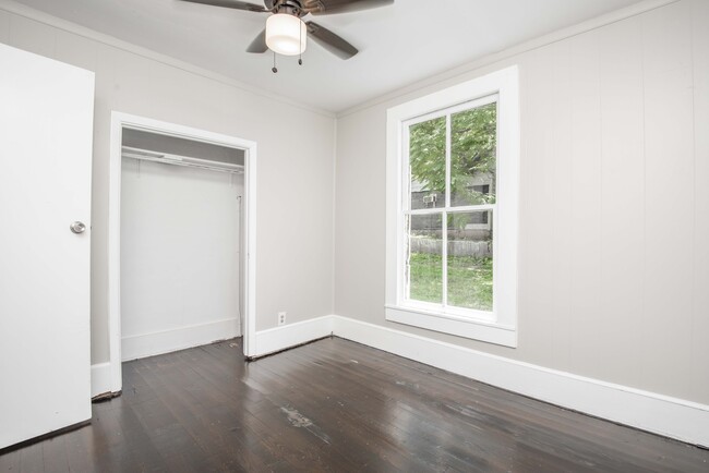 Bedroom - 2208 Lincoln Street