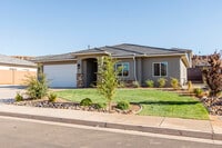 Building Photo - 3338 E Crimson Ridge Dr