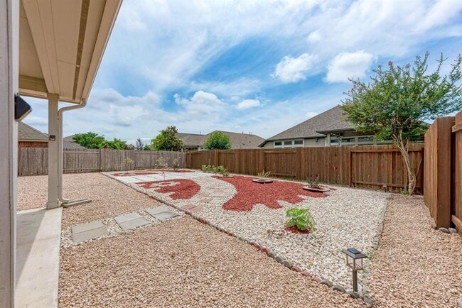 Building Photo - 11512 Shadow Creek Dr