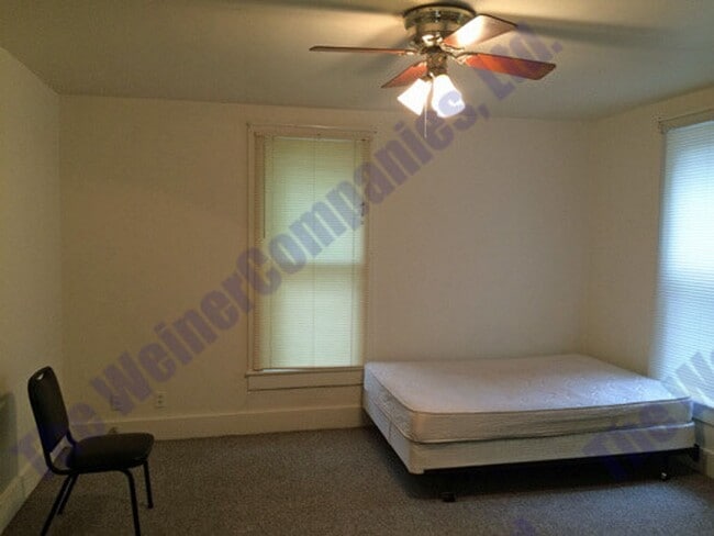 Building Photo - Sublease available this July!