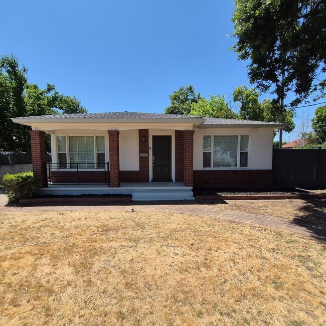 Primary Photo - Excellent Tahoe Park Home.