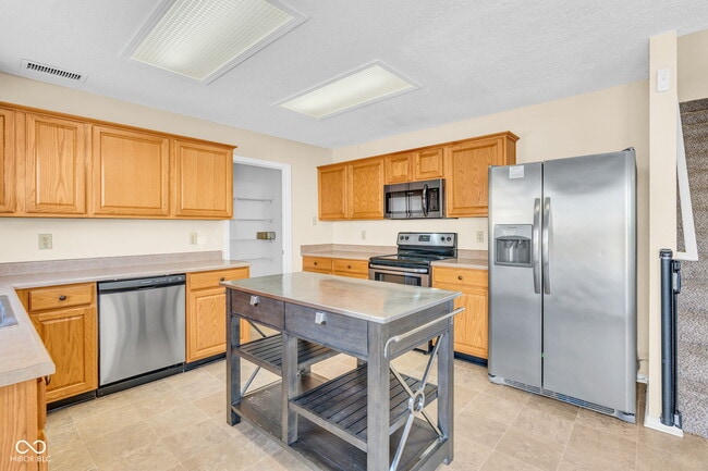 Building Photo - 8818 Browns Valley Ln