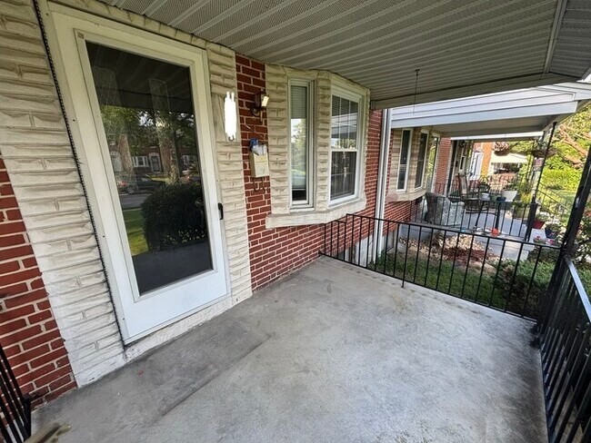 Building Photo - 3 bedrooms in 21239