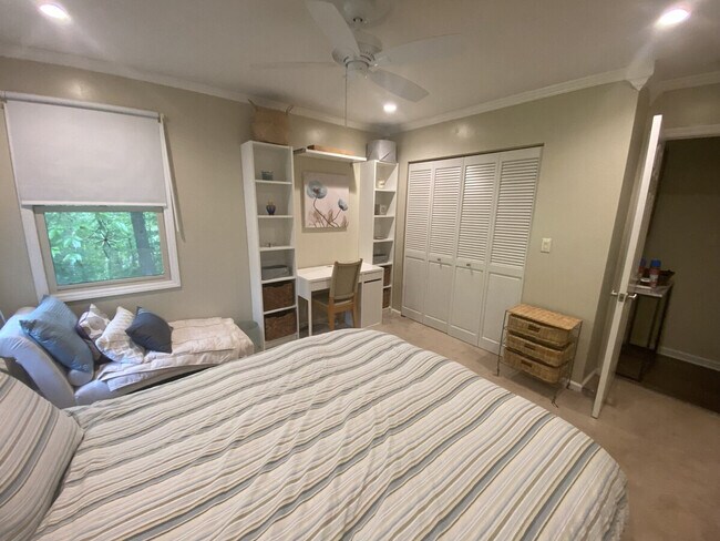 Building Photo - 6 Hunters Ridge Dr