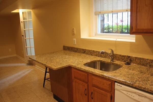 Building Photo - 3405 Greenway
