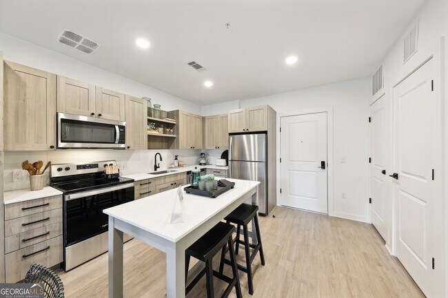 Building Photo - 2945 Cumberland Mall