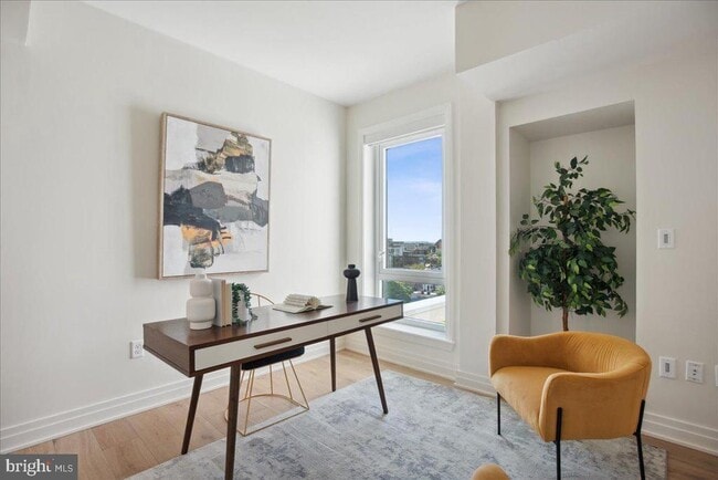 Building Photo - 923 V St NW