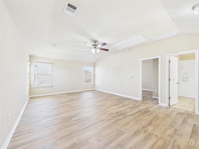 Building Photo - 16424 Pienza Dr