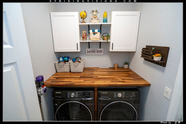 Building Photo - 3704 Cypress Meadows Rd