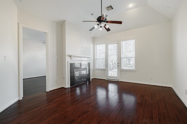 Building Photo - 7155 Windwater Lagoon Dr