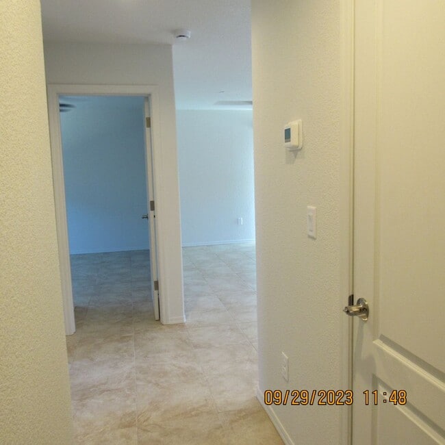 Building Photo - 2495 Palisades Dr