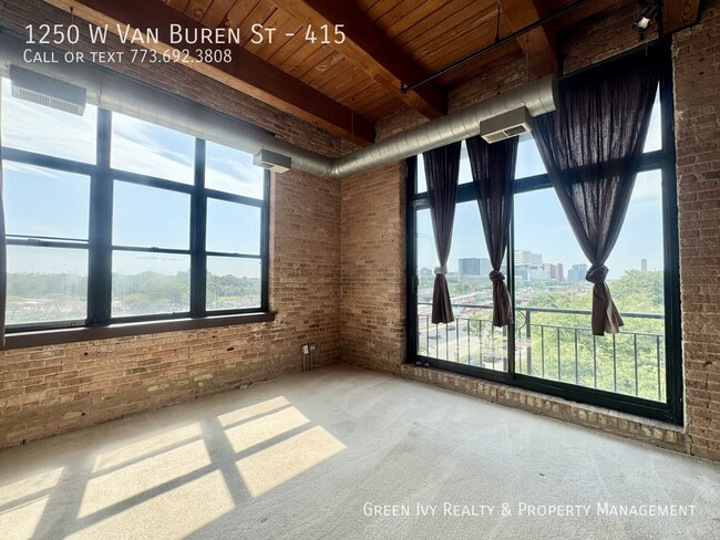 Building Photo - 1250 W Van Buren St