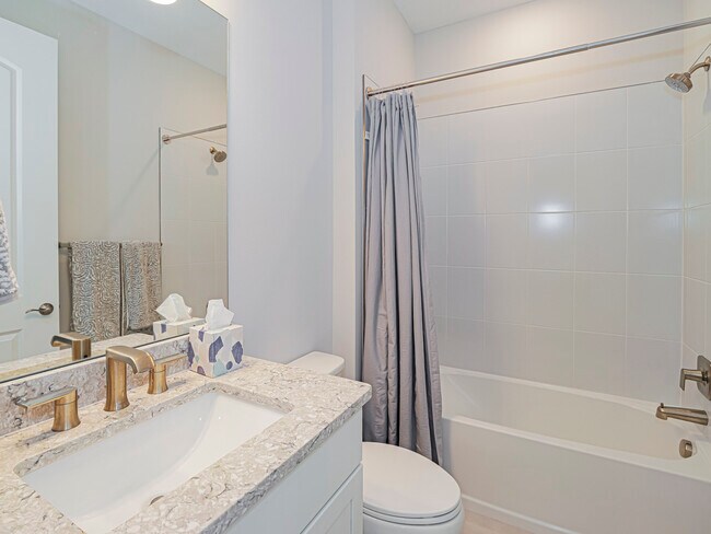 Building Photo - 3842 White Alder Wy