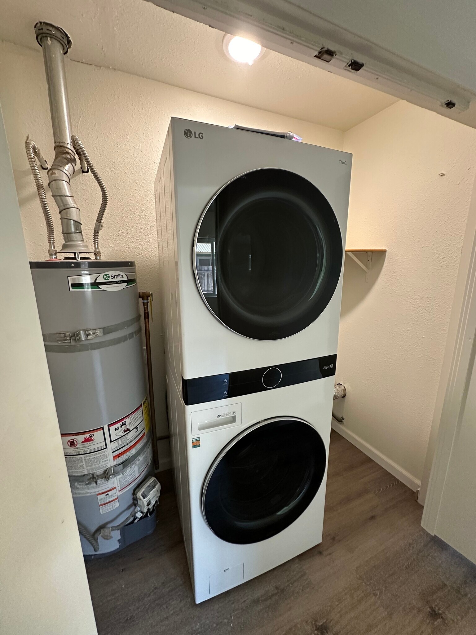 Building Photo - 3623 W 105th St