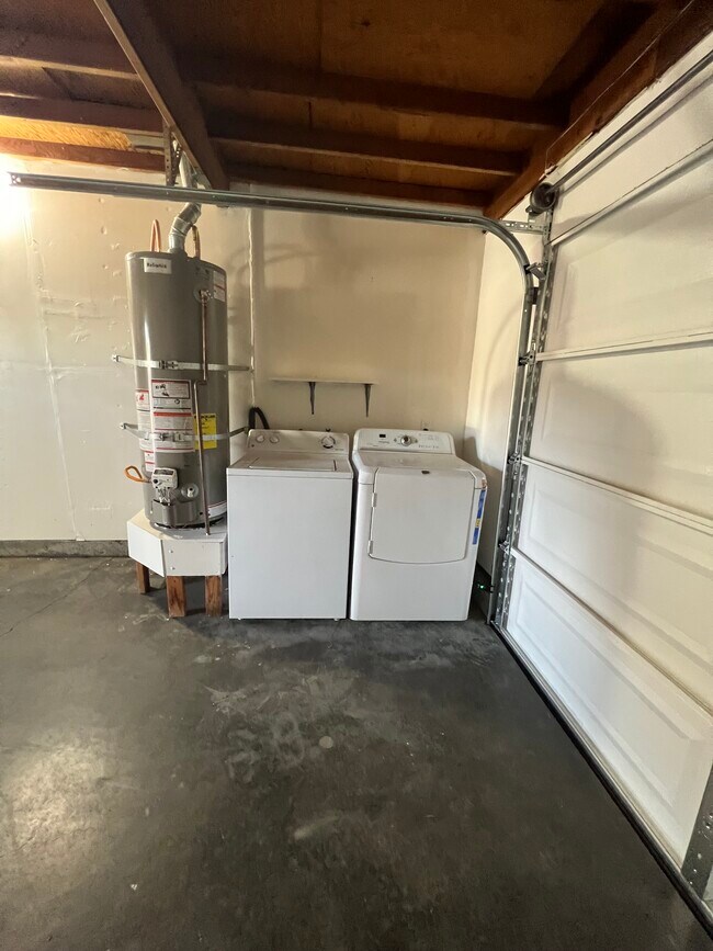 Building Photo - 37747 Argyle Rd