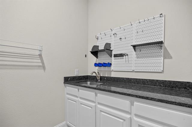 Building Photo - 2708 Deansbrook Dr