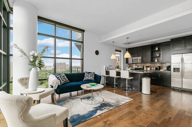 Building Photo - 101 Bowen St