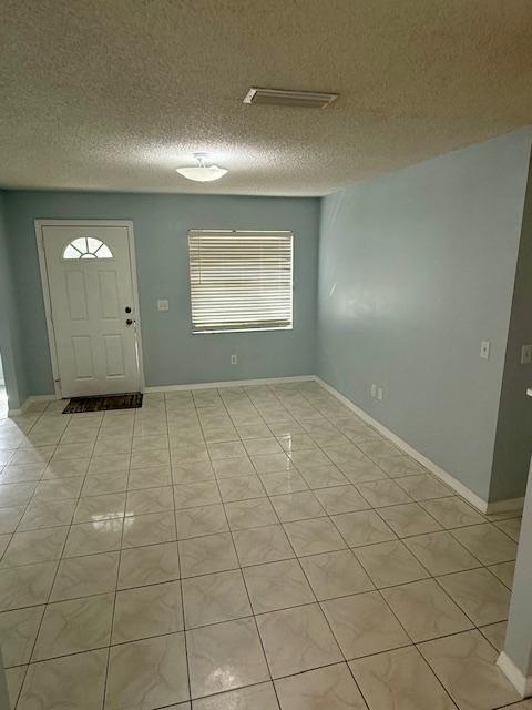 Building Photo - 11 Hemlock Circle Ter