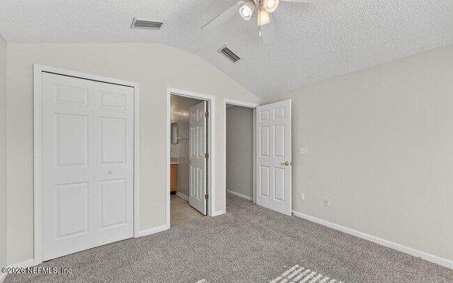 Building Photo - 9205 Redtail Dr