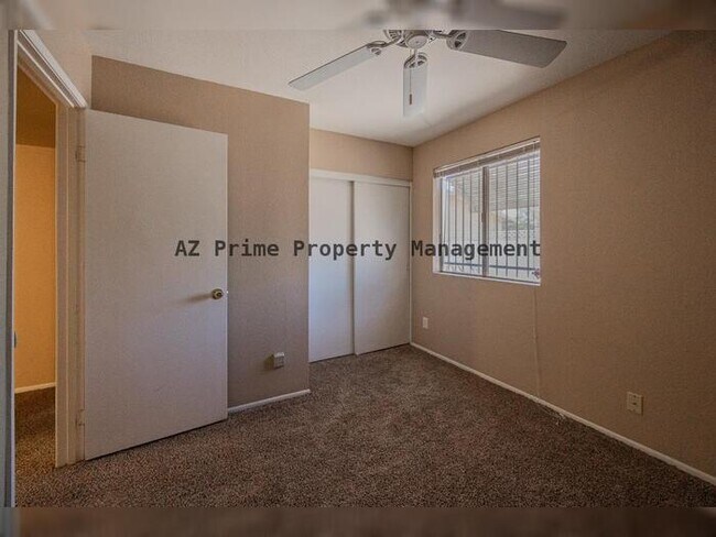 Building Photo - 8616 W Whitton Ave