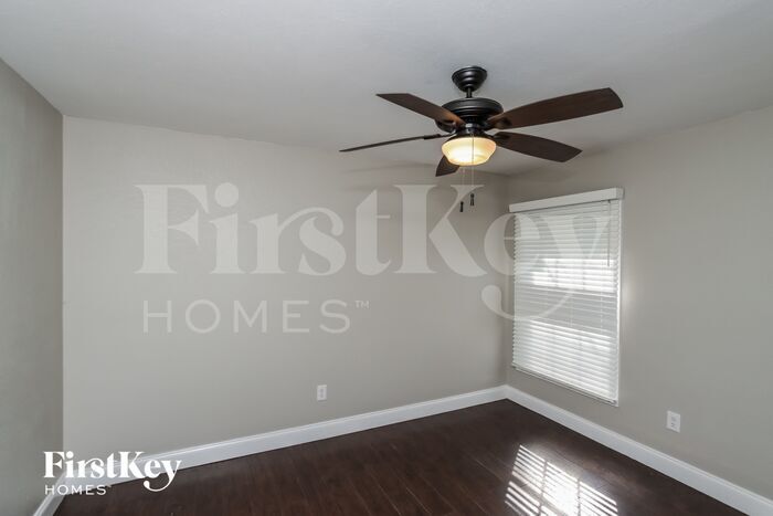 Building Photo - 113 Vin Rose Cir SE