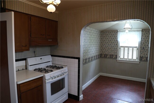Building Photo - 31 University Ct