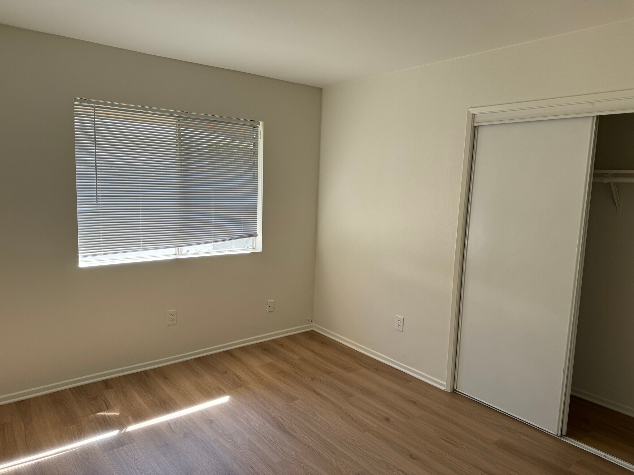 Building Photo - 22671 Crespi St