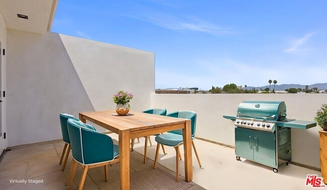 Building Photo - 10844 Peach Grove St