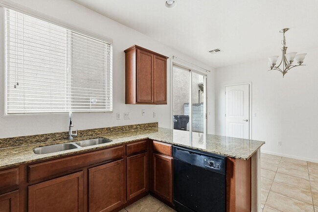 Building Photo - Higley Park Home