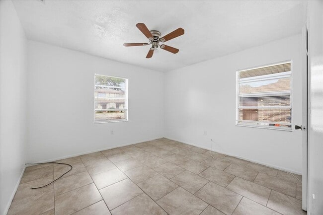 Building Photo - 2218 Brandy Pl