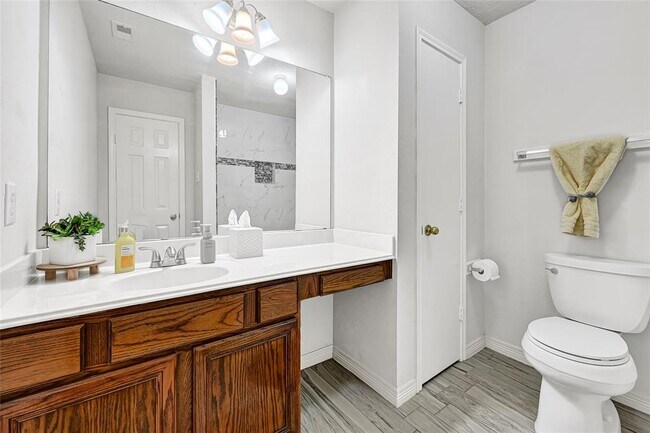 Building Photo - 10823 Coral Garden Ln