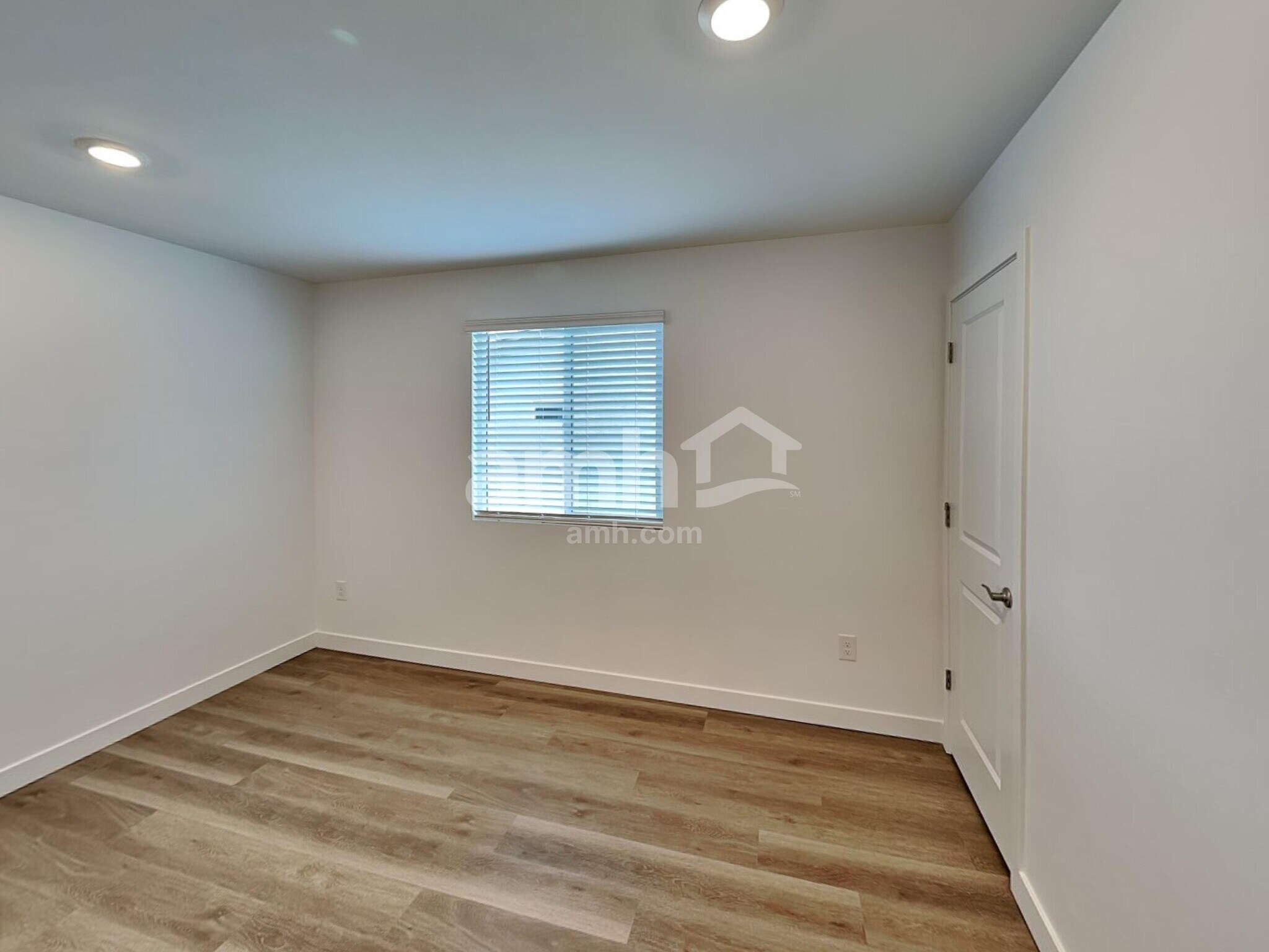 Building Photo - 9678 N Rancho Lozano