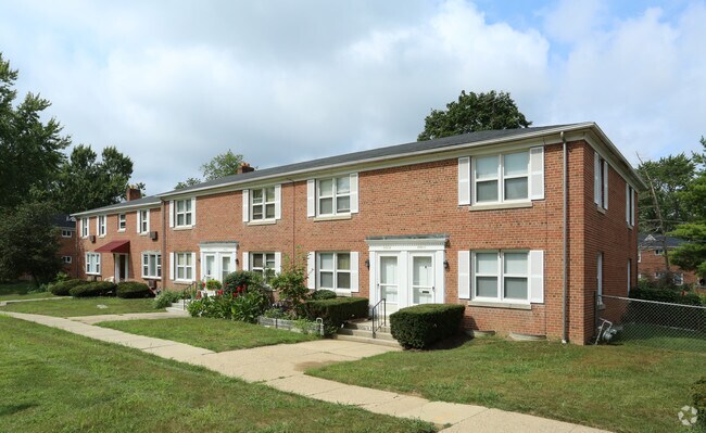 Building Photo - Janet Circle