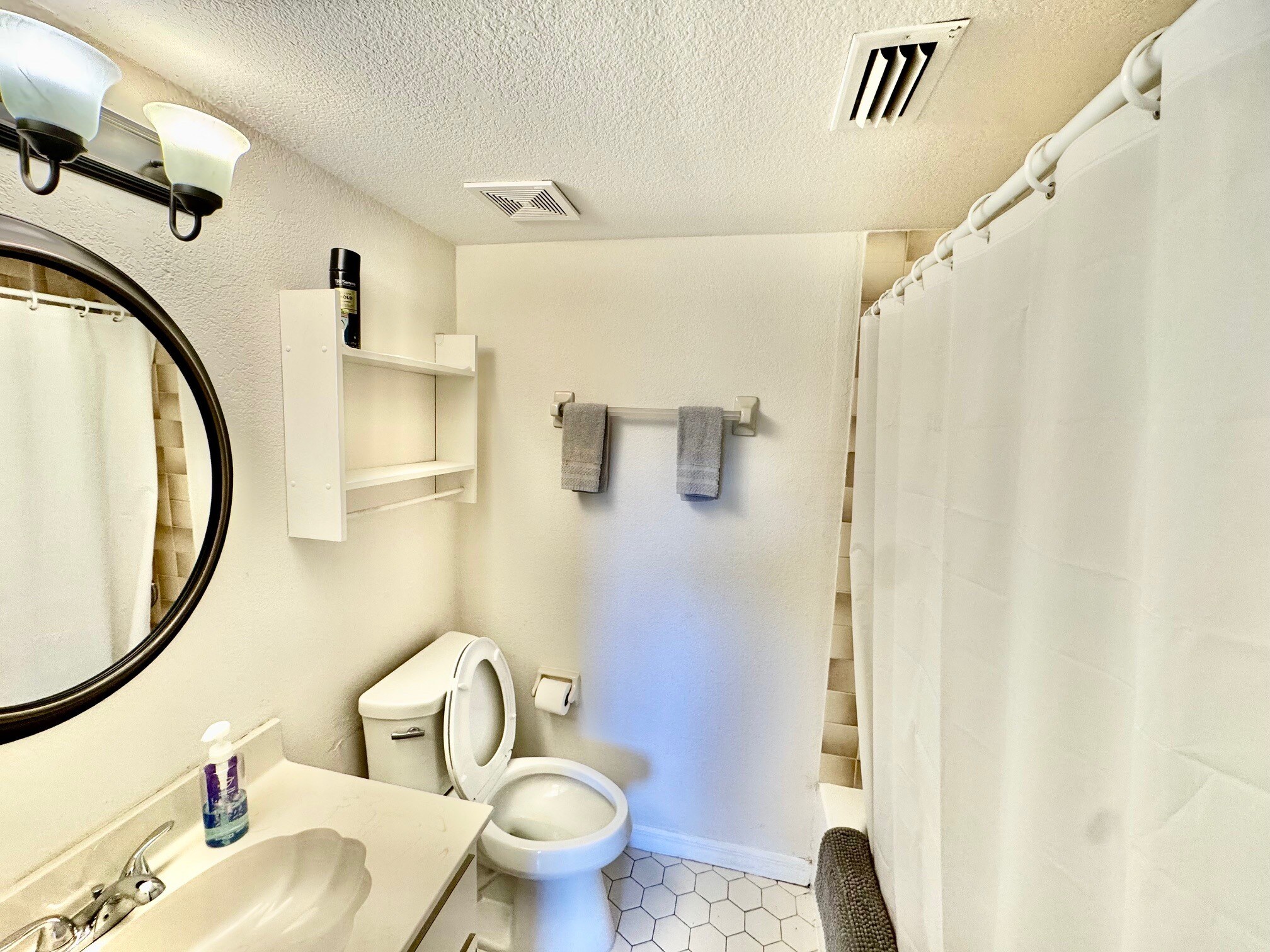 Building Photo - 22523 Westchester Blvd