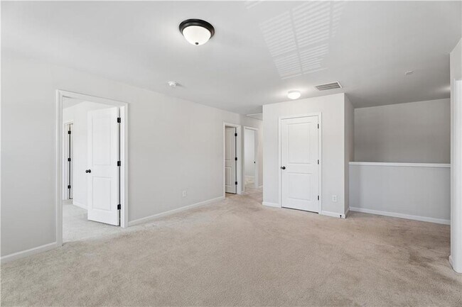 Building Photo - 5740 Wheeler Ridge Rd