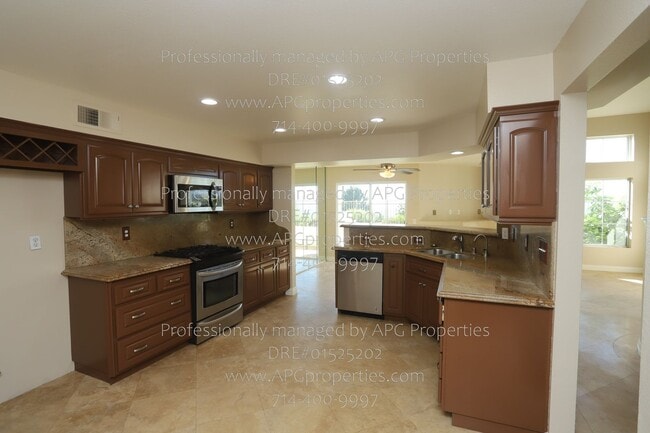 Building Photo - 7707 E Viewrim Dr