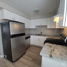 Building Photo - Live and Love this Coastal Condo in Del Ma...