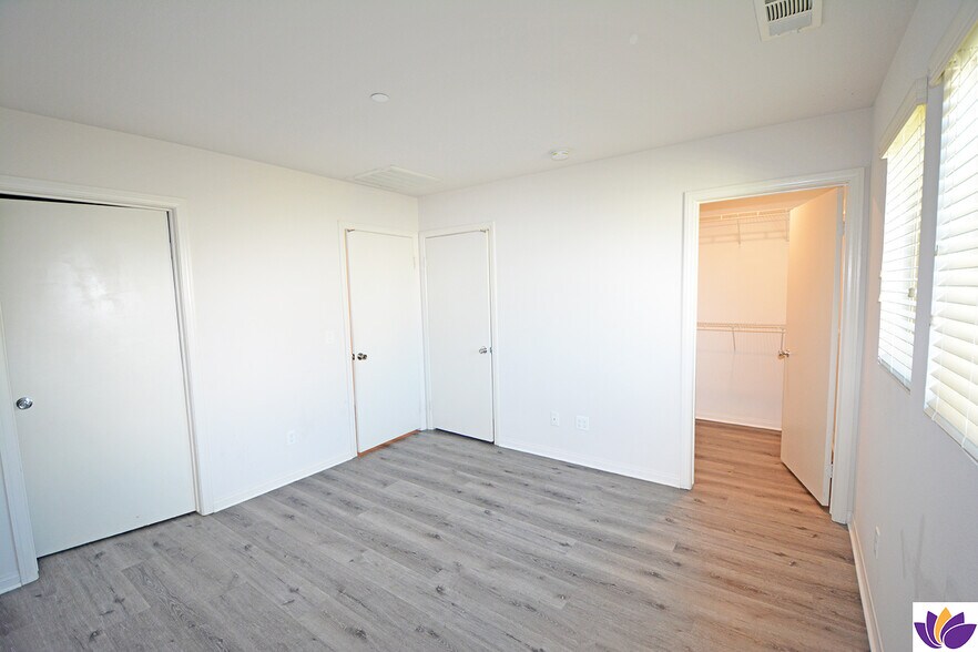 Building Photo - 14107 W Birch Ln