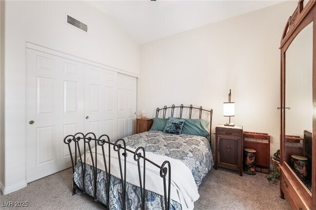 Building Photo - 8628 Highacre Dr