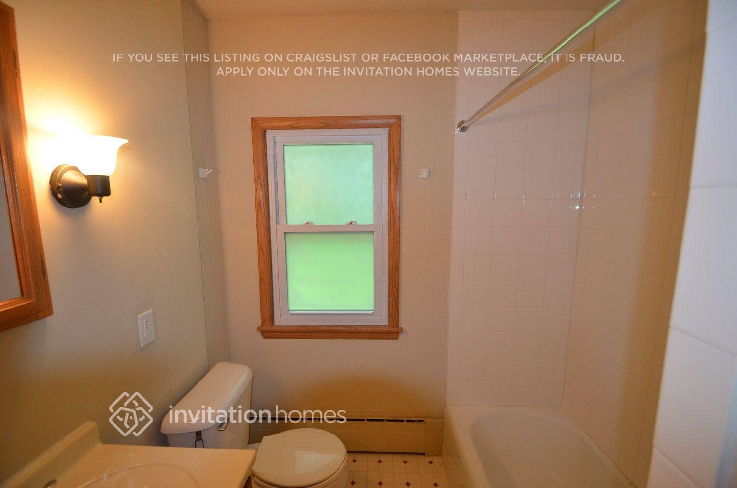 Building Photo - 1440 Harmony Dr