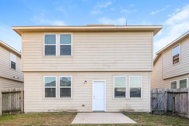 Building Photo - 9450 Green Mills Dr