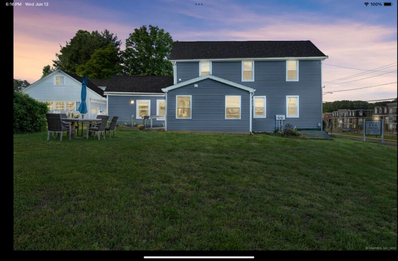 Building Photo - 281 Salmon Brook St