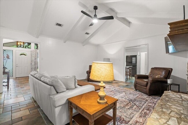 Building Photo - 9503 Castlewood Dr