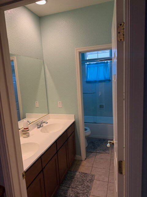 Building Photo - 508 Lassen Way