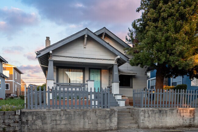 Building Photo - 3819 S G St