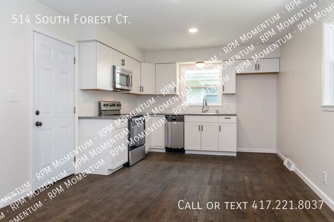 Building Photo - 514 S Forest Ct