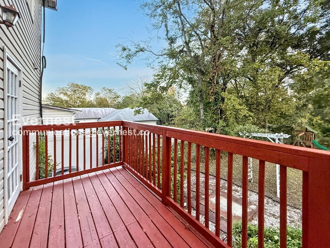 Building Photo - 1627 26th Ave S