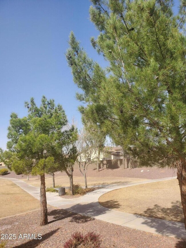 Building Photo - 18188 W Paradise Ln