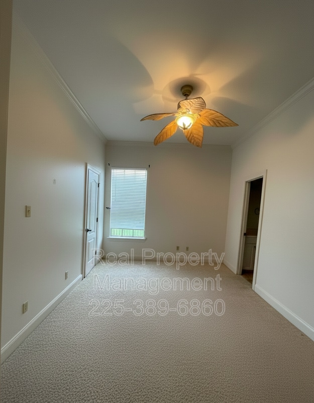 Building Photo - 917 Fairwinds Ave